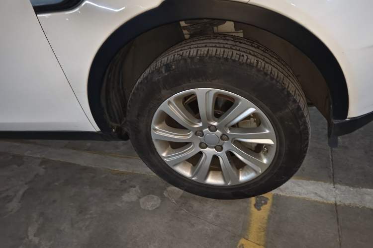 Used Land Rover Discovery Sport 2017 2.0T SE
