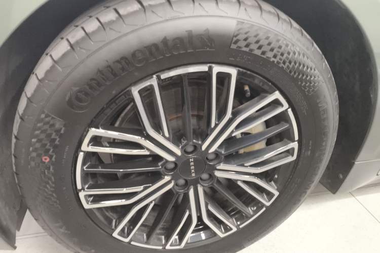 Used Zeekr 001 2025 WE Edition 95 kWh All-Wheel Drive
