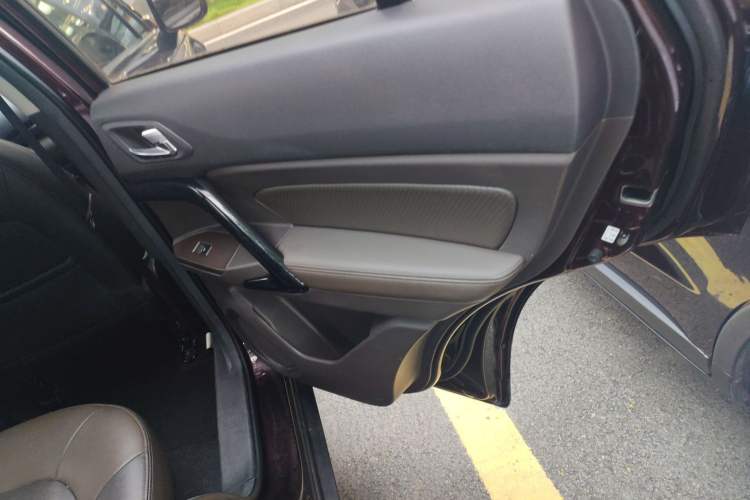 Used GAC Trumpchi GS4 2017 235T G-DCT Two-Wheel Drive Elite Edition