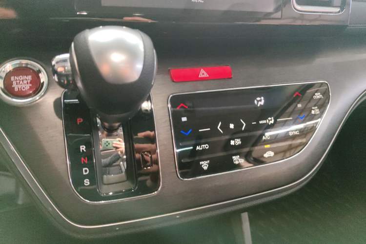 Used Honda Elysion 2016 2.4L Luxury Edition