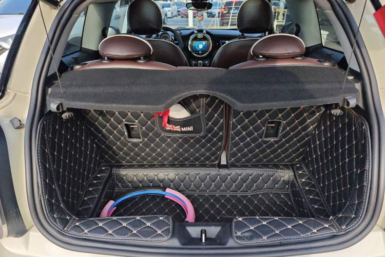 Used  MINI 2021 1.5T ONE PLUS
