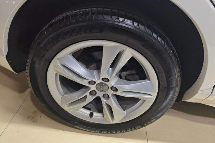 Used Audi Q3 2016 35 TFSI quattro all-wheel-drive style model
