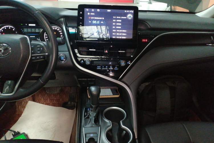 Used Toyota Camry 2023 2.0G Luxury Edition