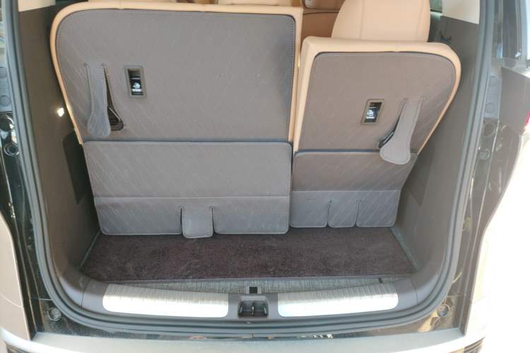 Used Denza D9 2024 DM-i 980 Four-Wheel Drive Prestige Model