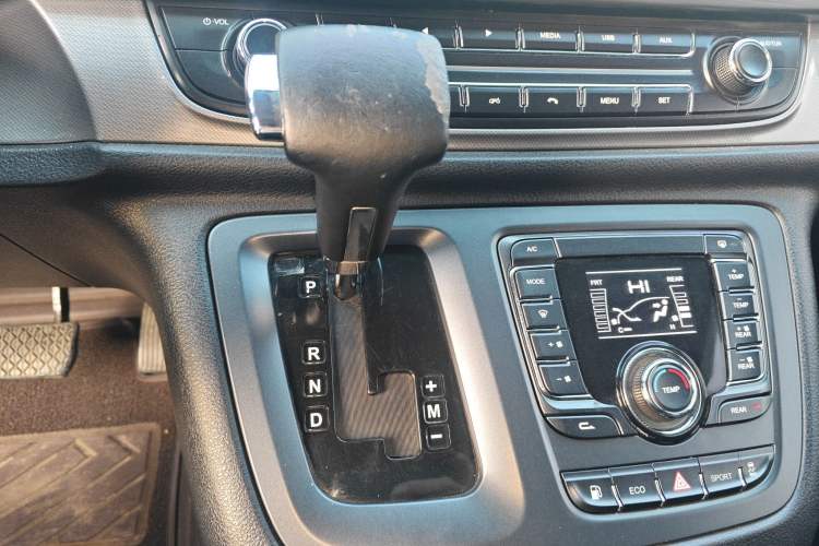 Used SAIC MAXUS G10 2018 PLUS 2.0T Automatic Elite Edition
