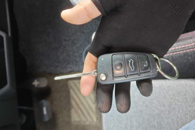 Used Chery QQ Ice Cream 2022 170km Sundae Phosphate Lithium-Ion
