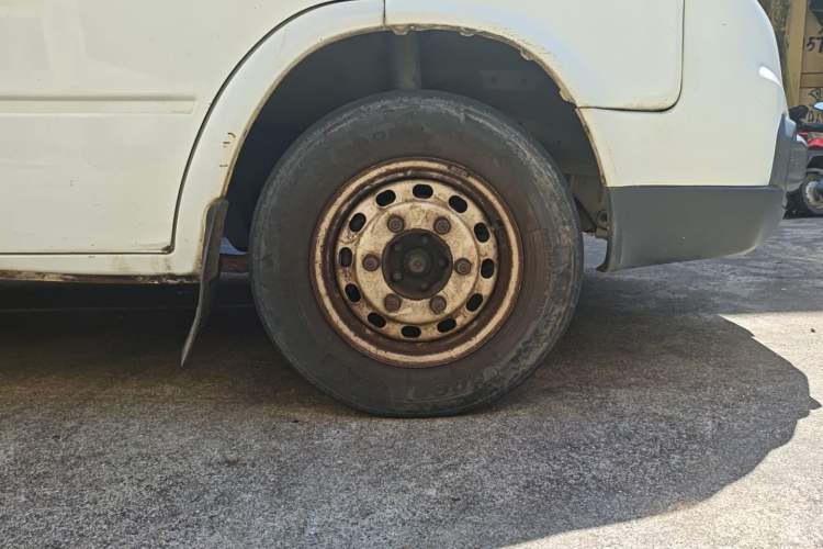 Used JMC Transit 2019 2.8T Commercial Version Intelligent Automatic Transmission Short Wheelbase Mid-Roof Design 6 Seats China VI Emission Standard – JX493
