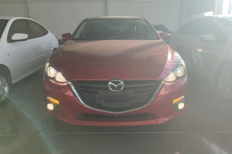 Used Mazda Mazda 3 Axela 2016 Sedan 1.5L Automatic Comfort Model