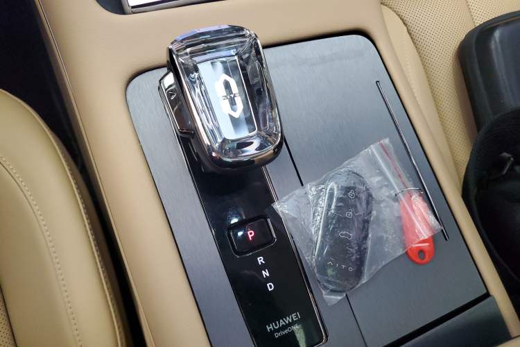 Used Hima AITO M7 2024 1.5T Intelligent Drive 4x4 Max Edition 6 Seats
