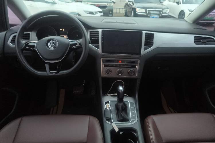 Used Volkswagen Golf Sportsvan 2016 1.6L Automatic Comfort Model