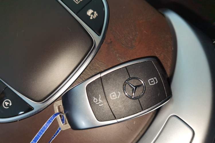 Used Mercedes-Benz GLC 2020 Facelift GLC 300 L 4MATIC Dynamic Edition
