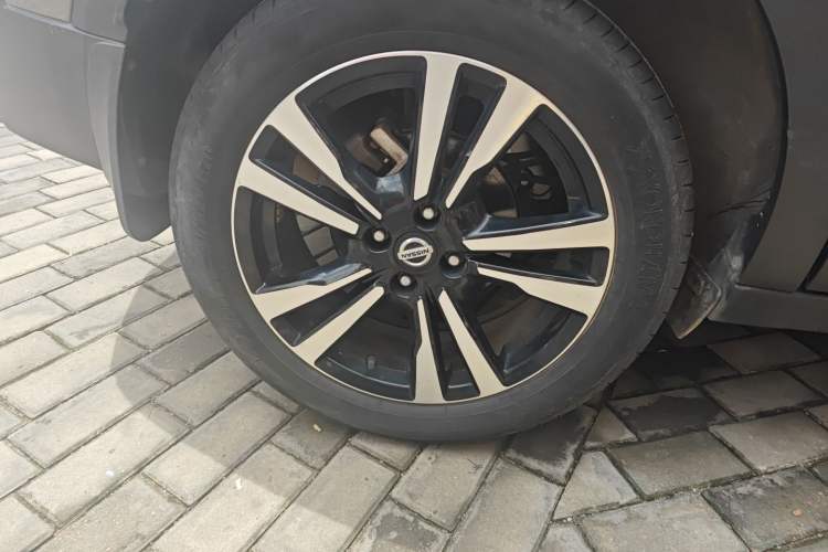 Used Nissan Kicks 2020 1.5L XL CVT Cool Enjoyment Edition
