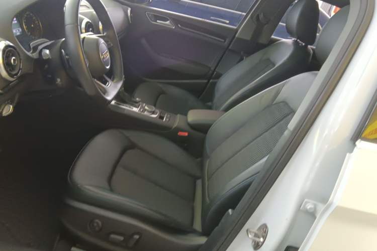 Used Audi A3 2020 Limousine 35 TFSI Fashion Edition China VI Emission Standard
