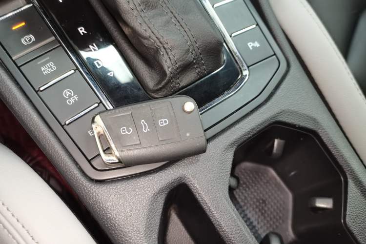 Used Volkswagen Bora 2023 300TSI DSG Prestige Edition
