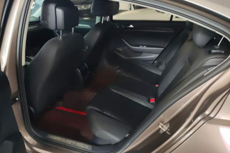 Used Volkswagen Magotan 2019 330TSI DSG Luxury Version China VI Standard
