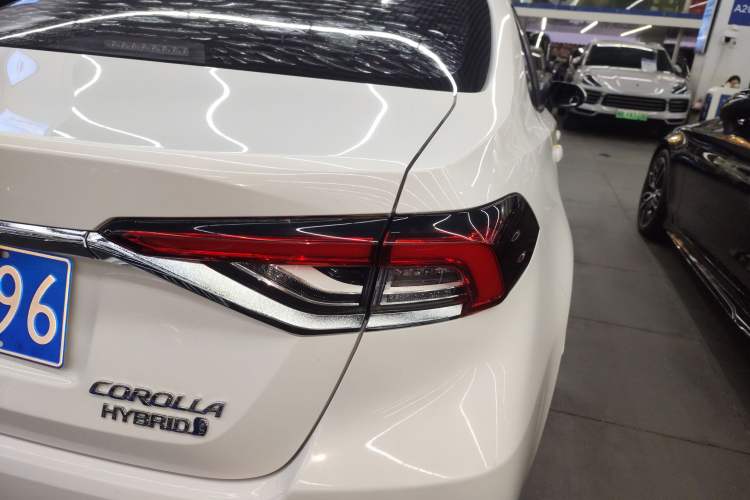 Used Toyota Corolla 2023 1.8L Smart Electric Hybrid Dual-Motor Elite Edition
