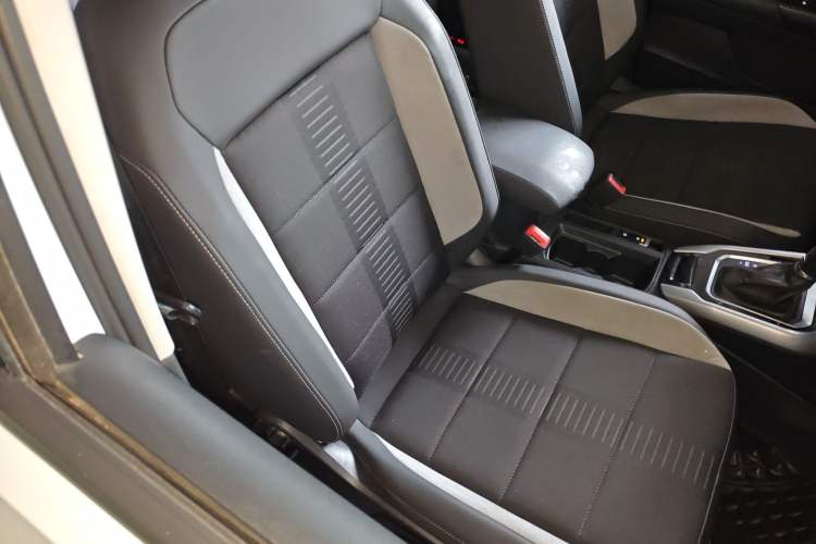 Used Volkswagen T-ROC 2020 230TSI DSG Two-Wheel Drive Advanced Version