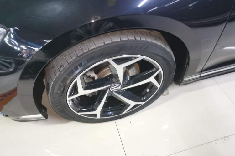 Used Volkswagen Magotan 2023 2 Million Units Limited Edition 330TSI DSG Leading Version