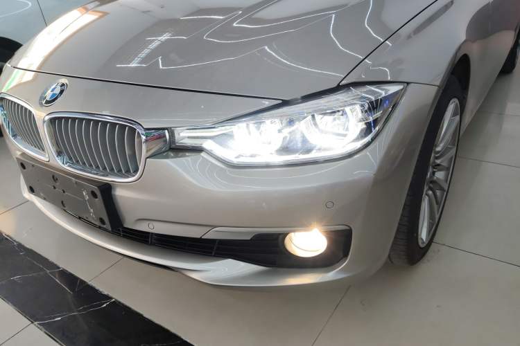 Used BMW 3 Series 2019 320Li Fashion Model
