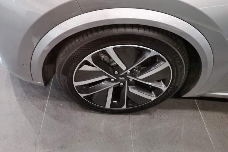 Used Li Auto L9 2022 Max model
