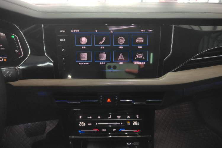 Used Volkswagen Passat 2020 330TSI Luxury Edition China VI
