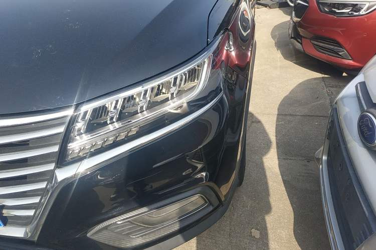 Used Roewe RX5 2019 20T Two-Wheel Drive Automatic Ali Smart Connectivity Platinum Edition
