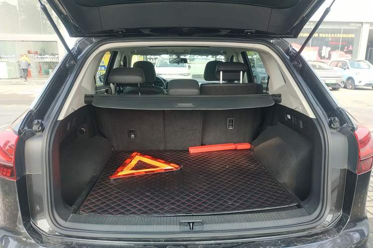 Used Volkswagen Tayron 2019 330TSI Four-Wheel Drive Luxury Version China V Standard
