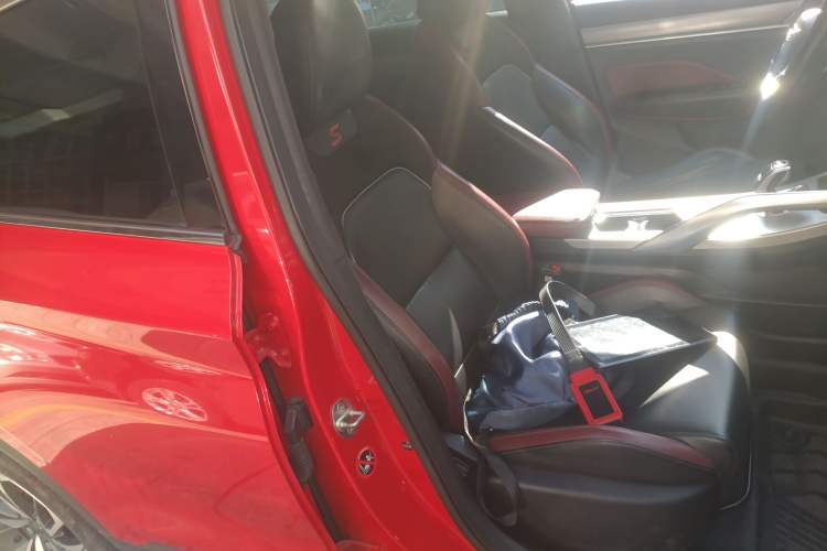 Used Geely Auto Coolray 2019 Sport Version 260T DCT Battle China VI Standard
