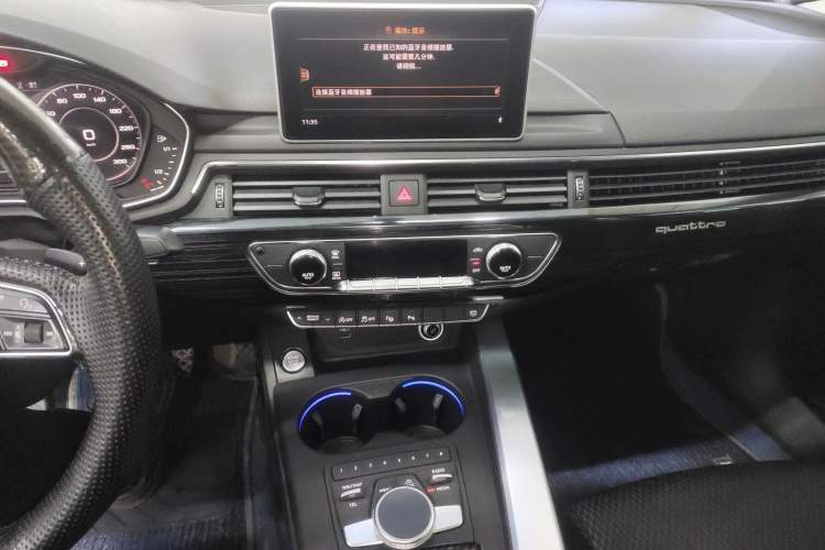 Used Audi A4L 2018 30th Anniversary Edition 40 TFSI Sport Edition
