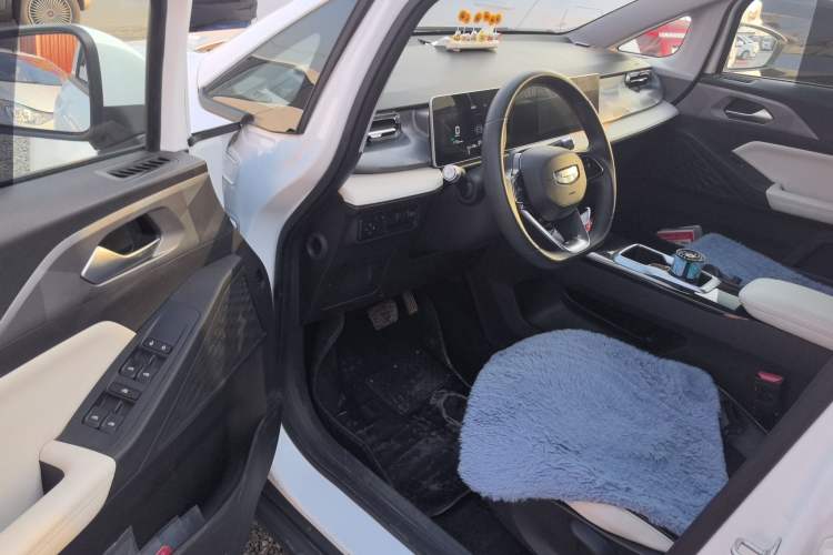 Used Geometry E Firefly 2024 401km Starlight
