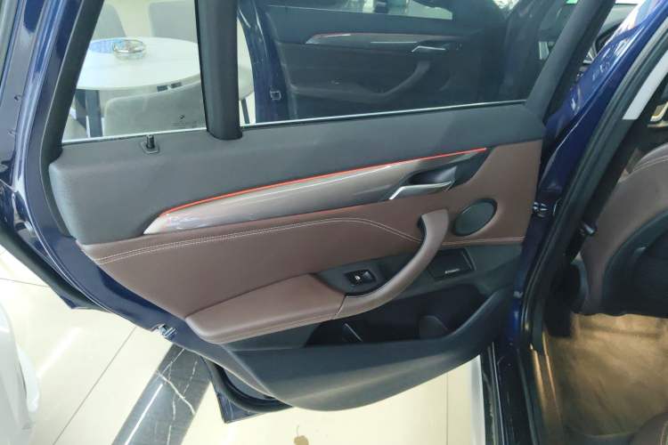 Used BMW X1 2018 xDrive20Li Luxury Edition
