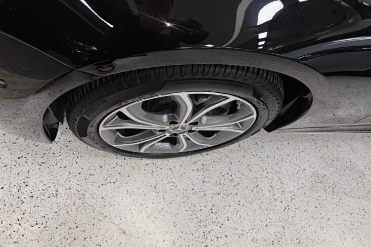 Used Mercedes-Benz E-Class 2021 E 300 L Sporty and Stylish Model
