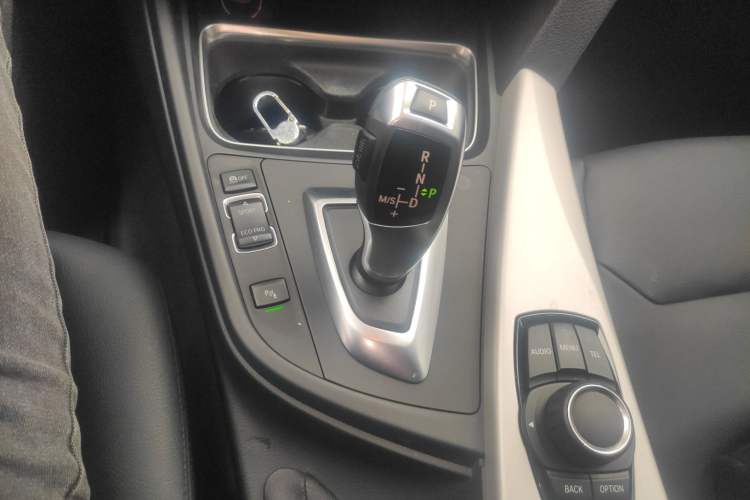 TDK.VehicleDetails.img