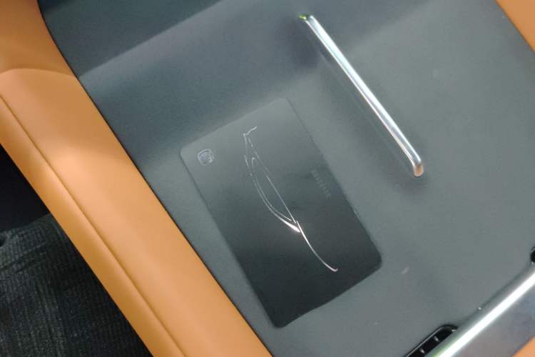 Used  YU7 2025 Ultra-Long Range High-Performance All-Wheel-Drive Max Edition
