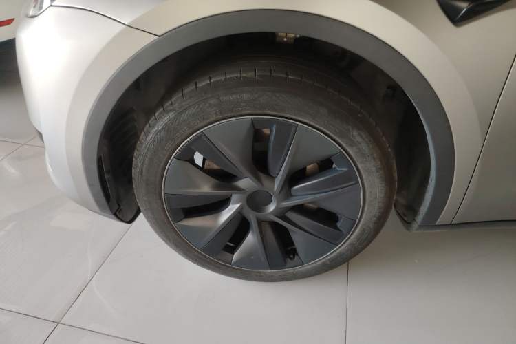 Used Tesla Model Y 2024 Rear-Wheel-Drive Version