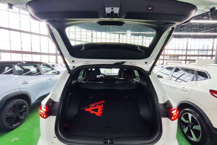 Used Geely Auto Monjaro L 2021 2.0TD DCT EVO Two-Wheel Drive Prestige Version
