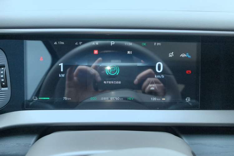 Used Denza D9 2022 DM-i 970 Four-Wheel Drive Prestige Model