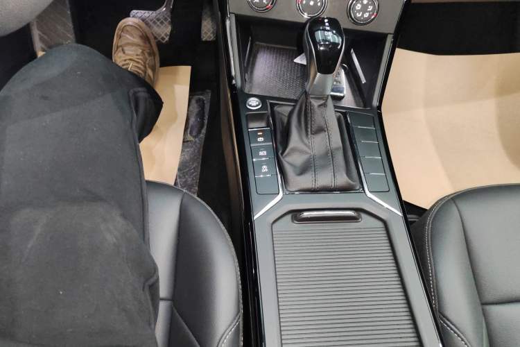 Used Volkswagen Passat 2024 280TSI Business Edition
