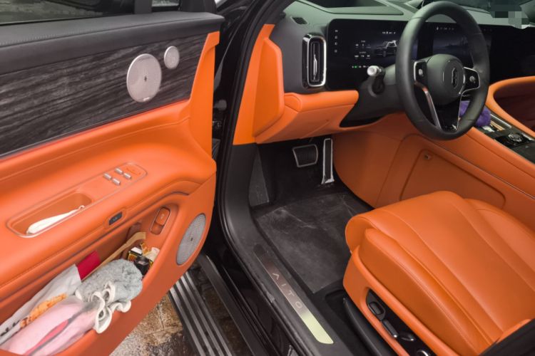 Used Hima AITO M9 2025 All-Electric Max Version 100 kWh 6-Seater