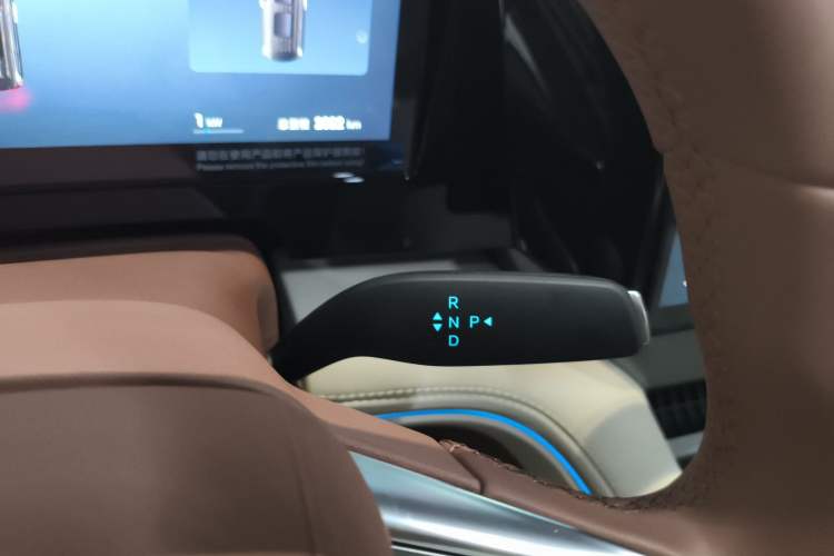 Used BYD Xia 2025 DM-i 1.5T 180km Excellence Model
