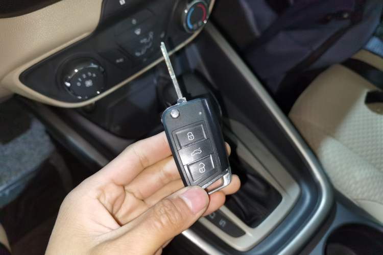 Used Ford Escort 2015 1.5L Automatic Comfort Edition
