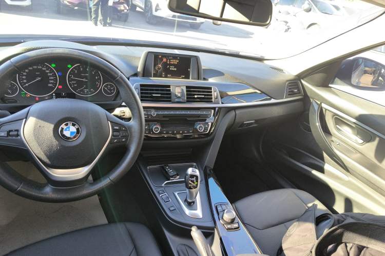 Used BMW 3 Series 2017 320Li Fashion Model