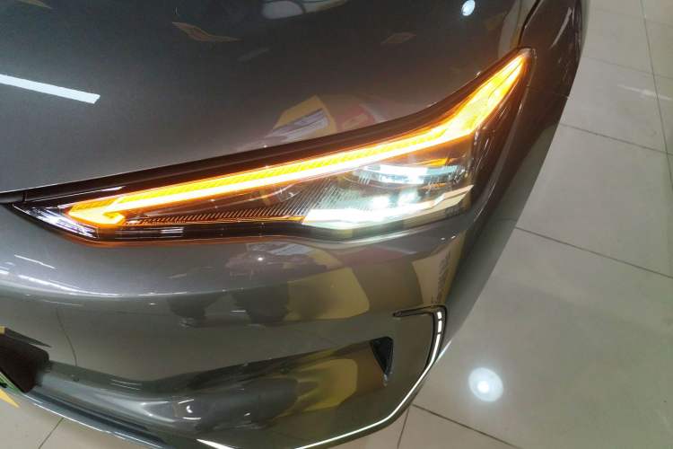 Used  E5 2024 530km Starship Edition