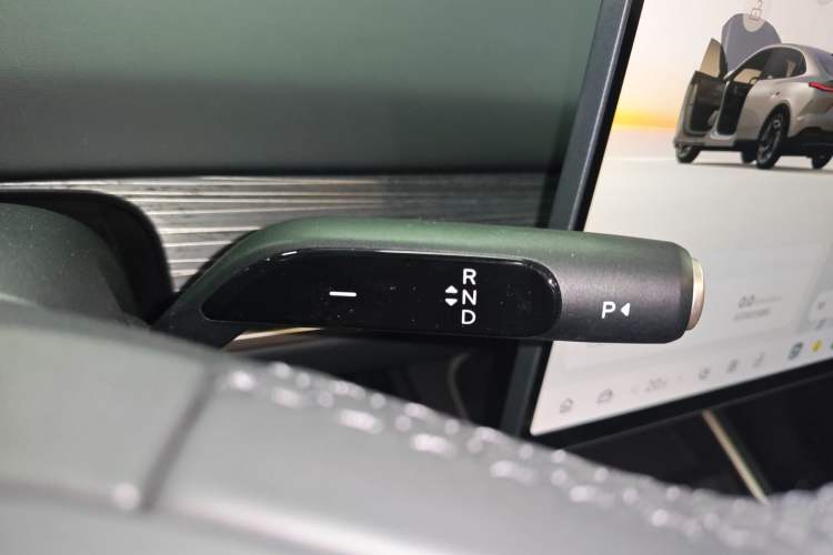 Used ONVO L60 2024 60 kWh Rear-Drive Version