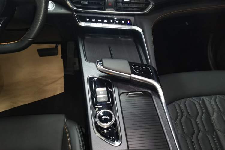 Used Changan UNI-T 2022 1.5T Prestige Version
