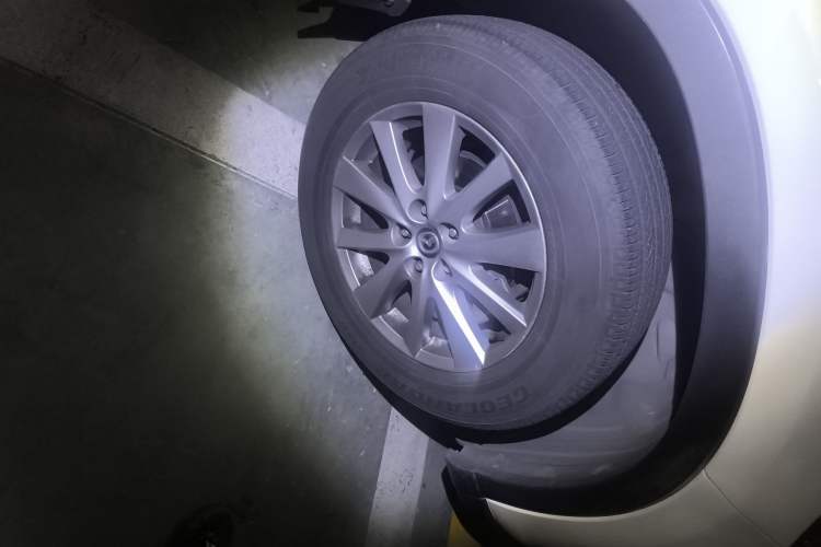 Used Mazda CX-5 2015 2.0L Automatic Two-Wheel Drive Urban Version
