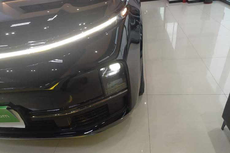 Used Li Auto L8 2024 PRO Model
