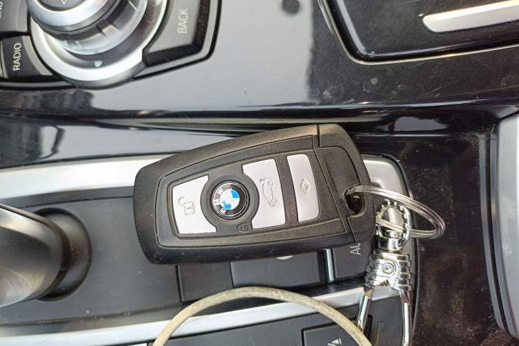 Used BMW 5 Series 2015 520i Elegant Edition