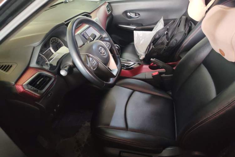 Used Nissan Lannia 2016 1.6L CVT Smart Cool Edition
