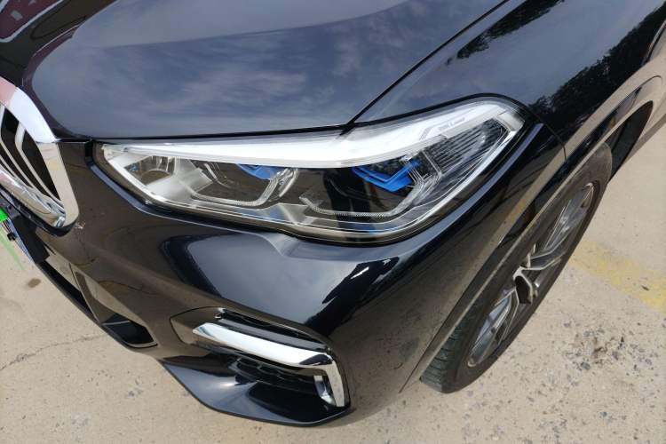 Used BMW X5 2022 Restyled xDrive 30Li Luxury Version M Sport Package
